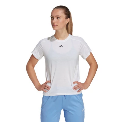 T-Shirt Training Essentials Crew Mulher