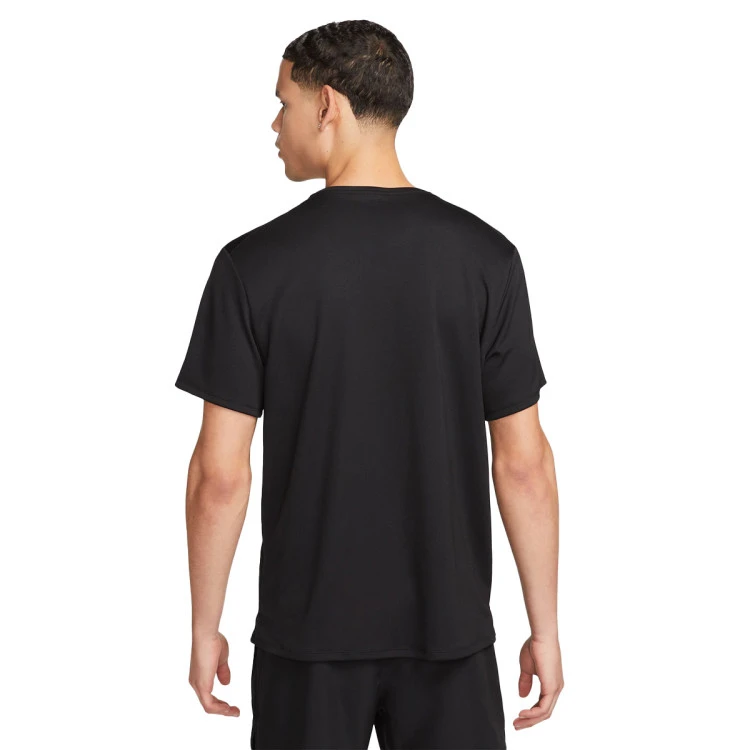 camiseta-nike-miler-black-reflective-silv-1