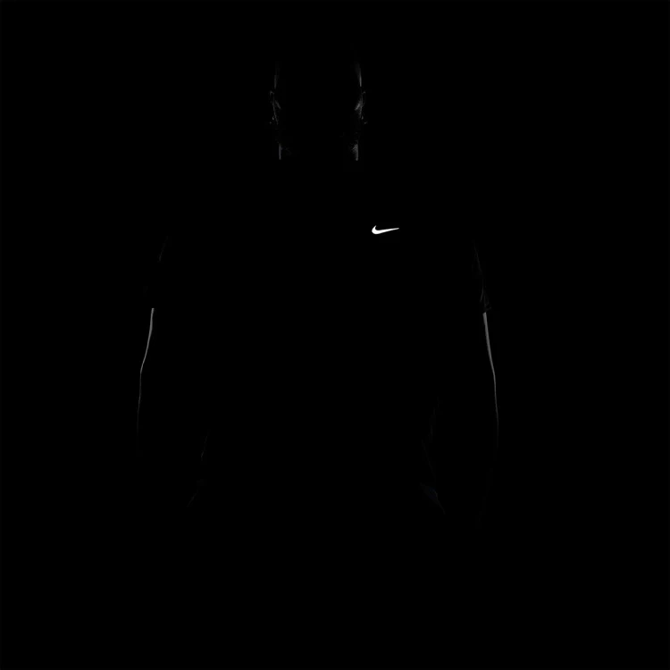 camiseta-nike-miler-black-reflective-silv-3