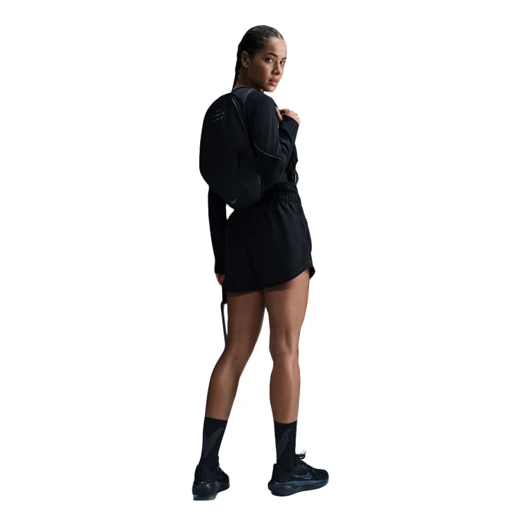 pantalon-corto-nike-nk-tempo-df-mr-3-short-mujer-black-black-black-reflective-silv-4