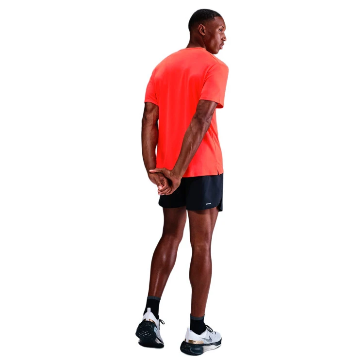 camiseta-nike-dri-fit-miler-bright-crimson-reflective-silv-5