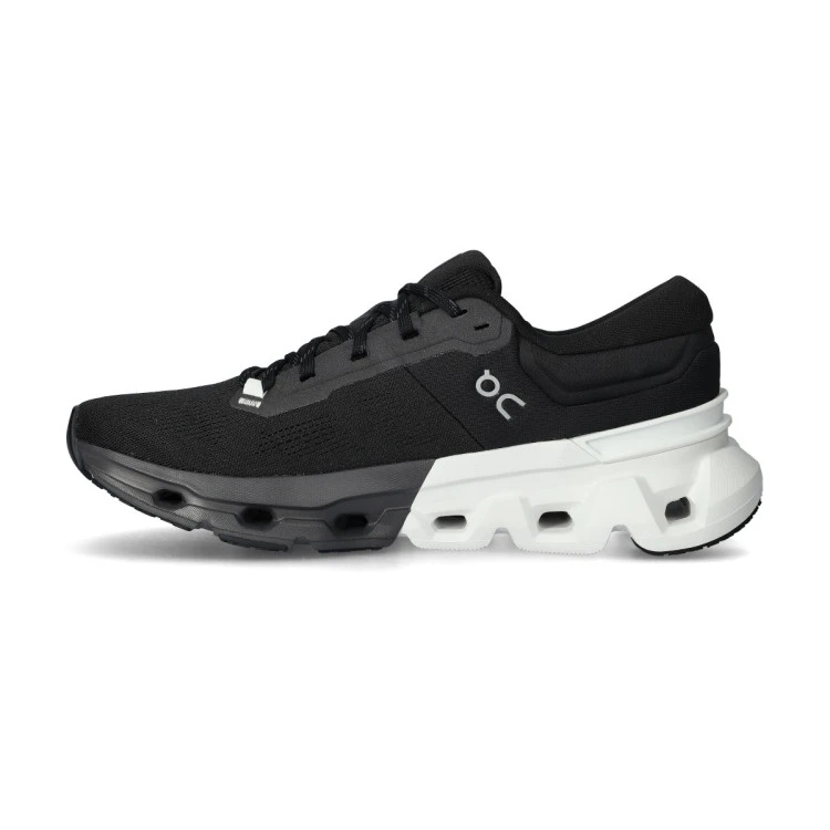 zapatilla-on-cloudflyer-5-black-2