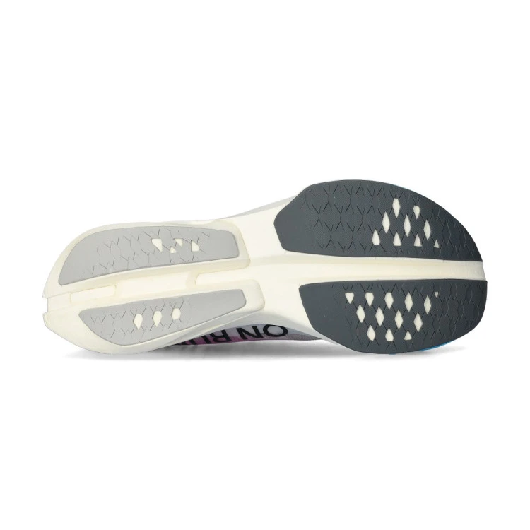 zapatilla-on-cloudboom-strike-white-3