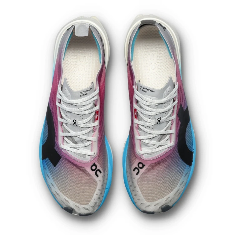 zapatilla-on-cloudboom-strike-white-5