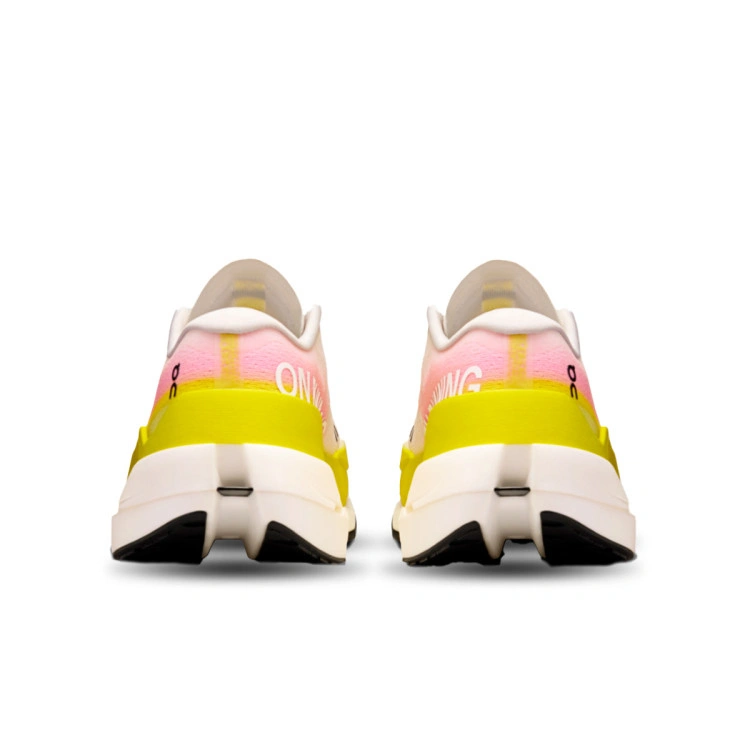 zapatilla-on-cloudboom-max-yellow-lime-4