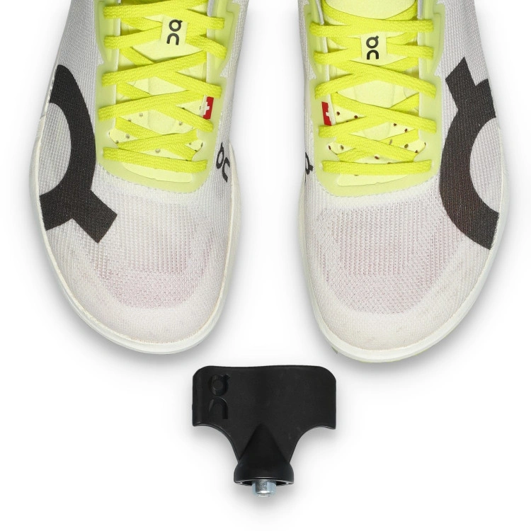 zapatilla-on-cloudspike-amplius-2-mujer-yellow-6