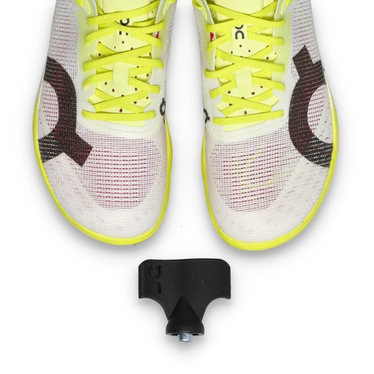 zapatilla-on-cloudspike-citius-2-mujer-yellow-6