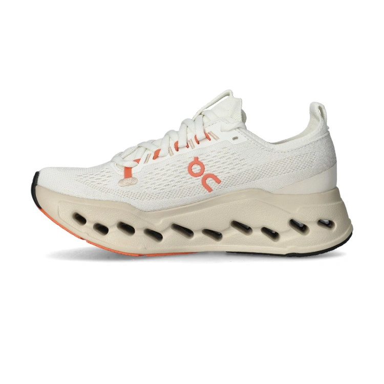 zapatilla-on-cloudsurfer-max-mujer-grey-2