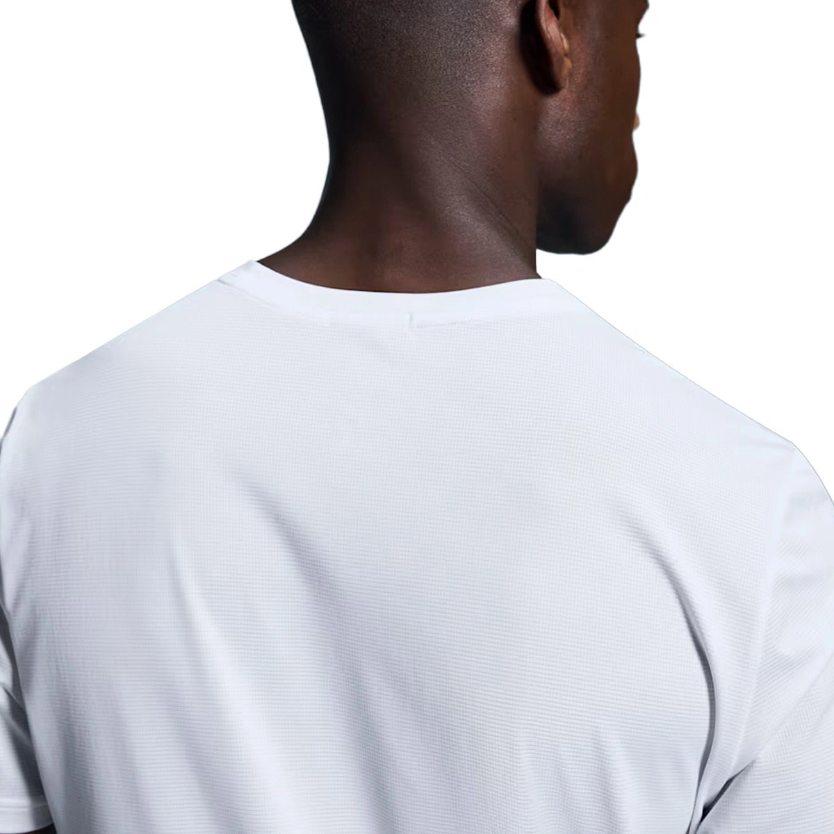camiseta-on-core-t-white-3
