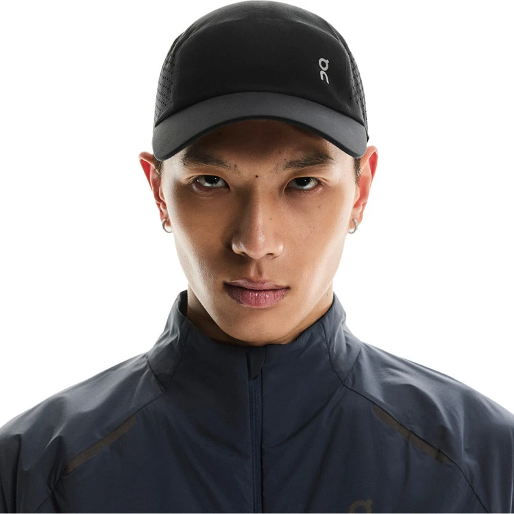gorra-on-lightweight-black-3