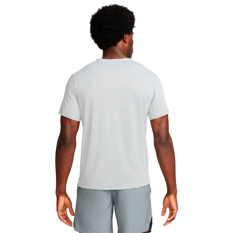 camiseta-nike-nk-df-uv-miler-grey-1