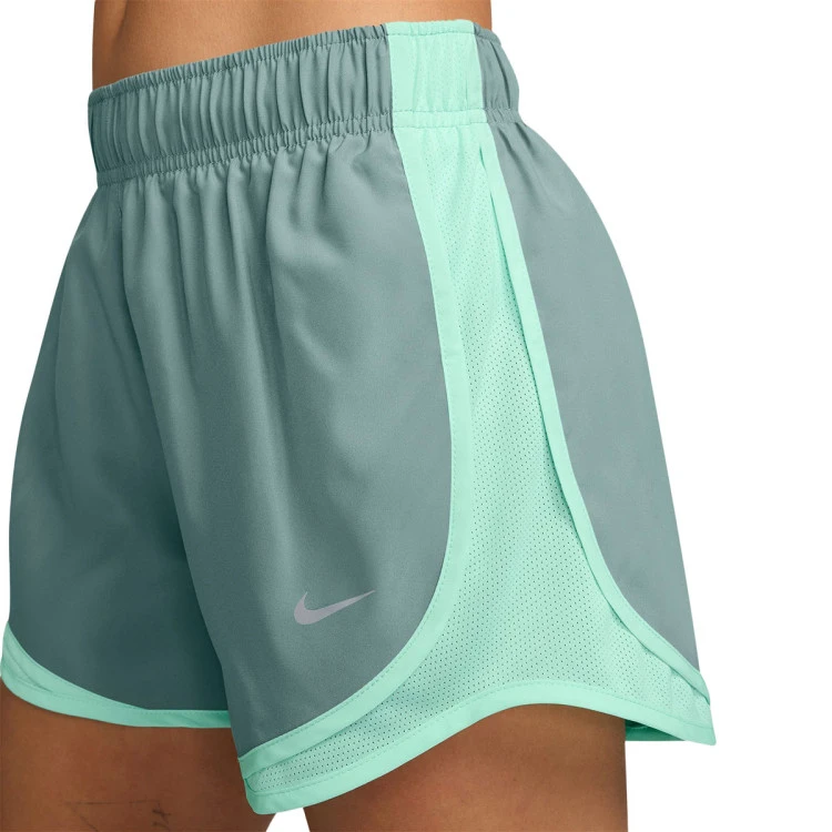 pantalon-corto-nike-nk-tempo-df-mr-3-short-mujer-green-2