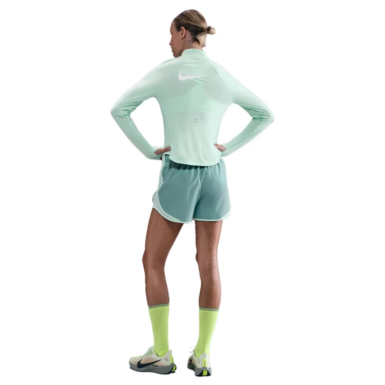 pantalon-corto-nike-nk-tempo-df-mr-3-short-mujer-green-6