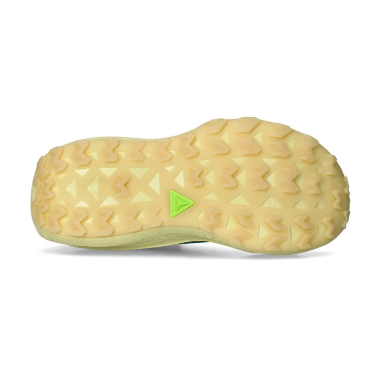 zapatilla-asics-trabuco-max-4-wheat-yellow-dark-red-planet-3