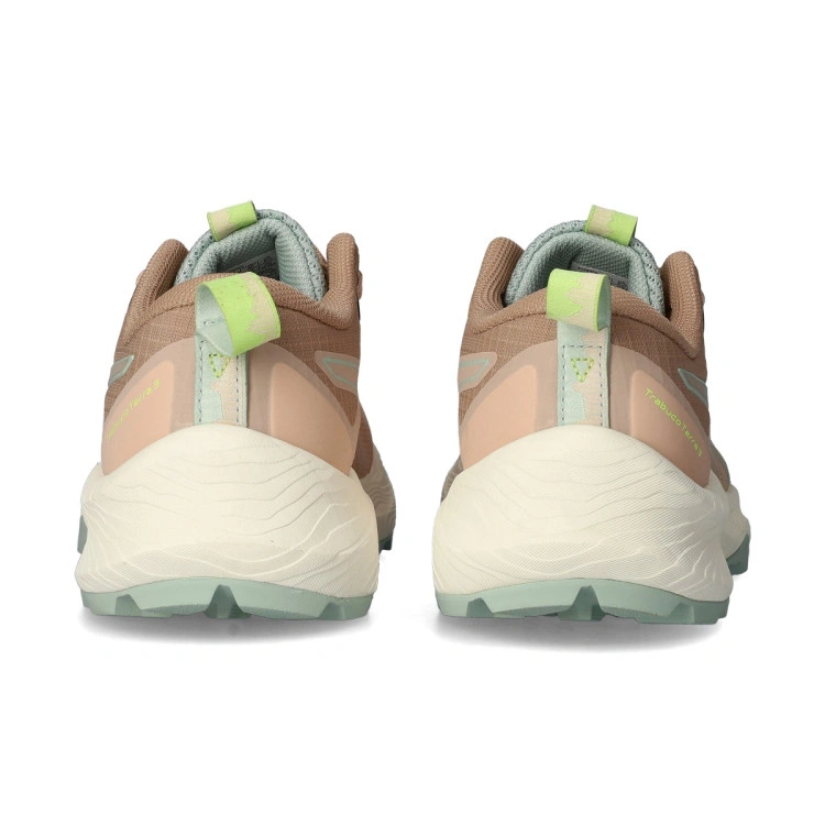 zapatilla-asics-trabuco-terra-3-mujer-pale-apricot-lichen-rock-4