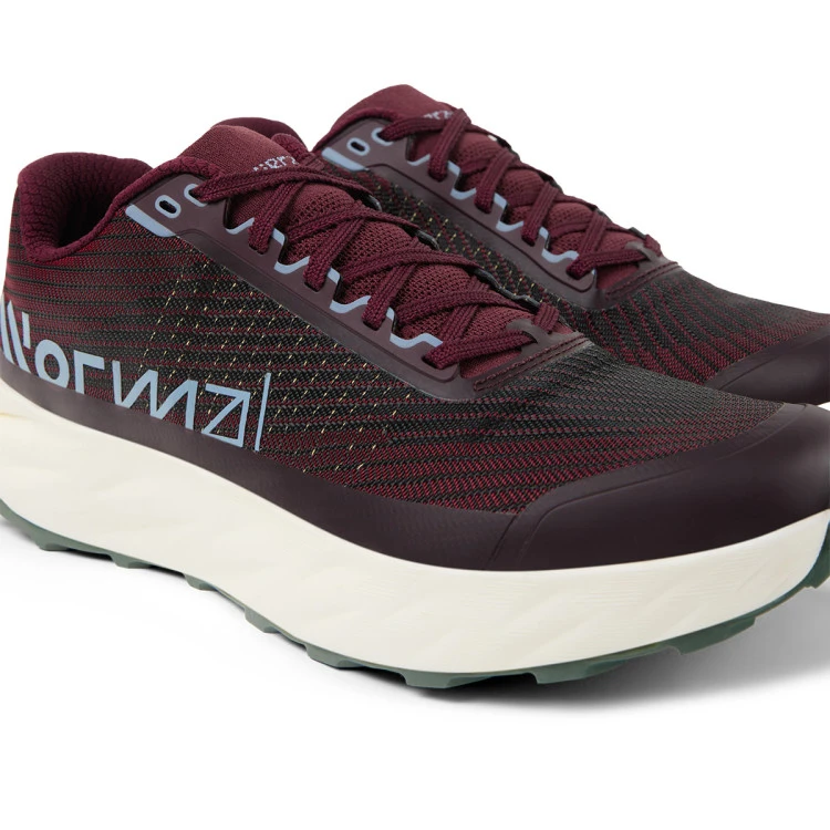 zapatilla-nnormal-kjerag-2-burgundy-4