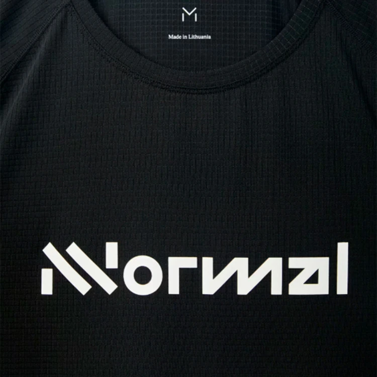 camiseta-nnormal-race-t-shirt-mujer-black-2