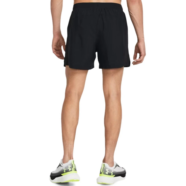 pantalon-corto-under-armour-launch-blk-1