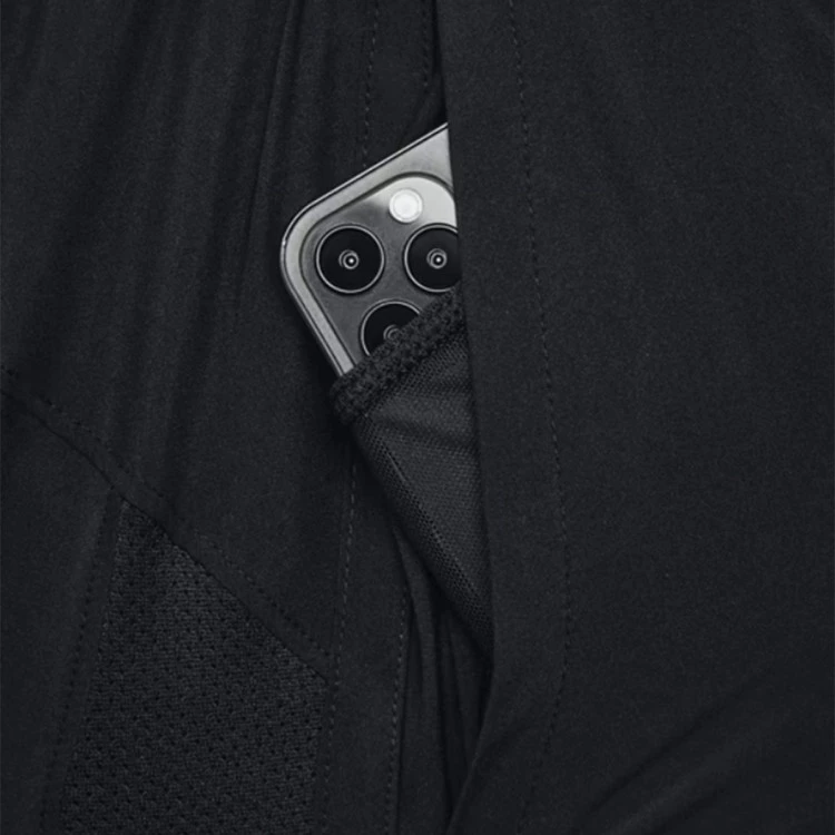 pantalon-corto-under-armour-launch-blk-3