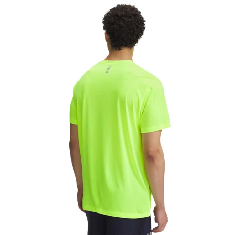 camiseta-under-armour-launch-yellow-1