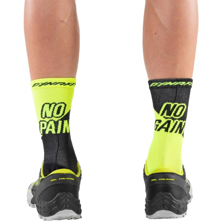 calcetines-dynafit-calcetines-no-pain-no-gain-sk-yello-black-2