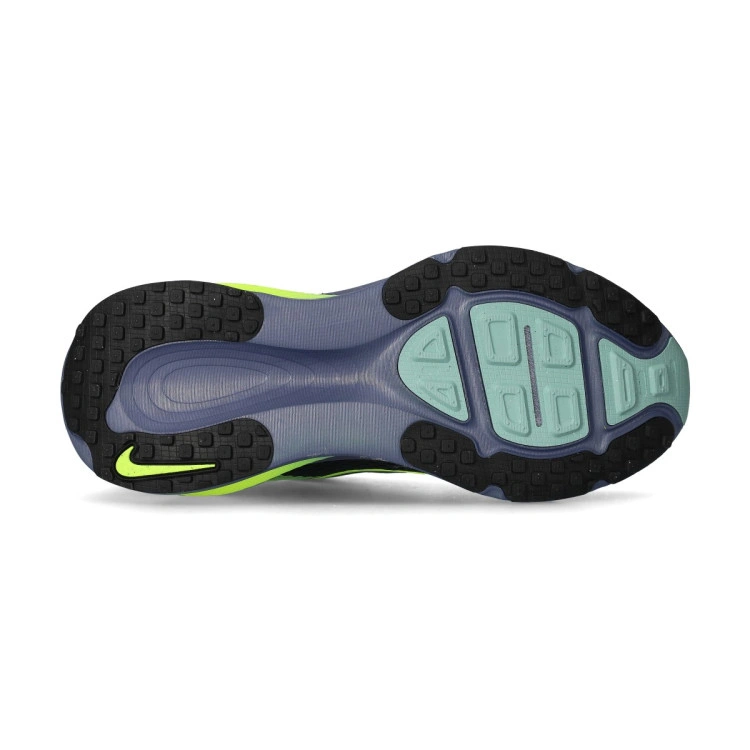 zapatilla-nike-vomero-18-negro-3