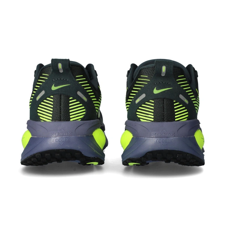 zapatilla-nike-vomero-18-negro-4