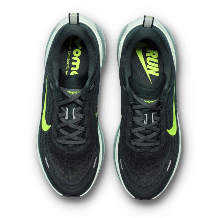 zapatilla-nike-vomero-plus-negro-5