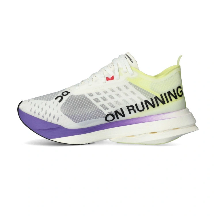 zapatilla-on-cloudboom-strike-mujer-juniper-limelight-2