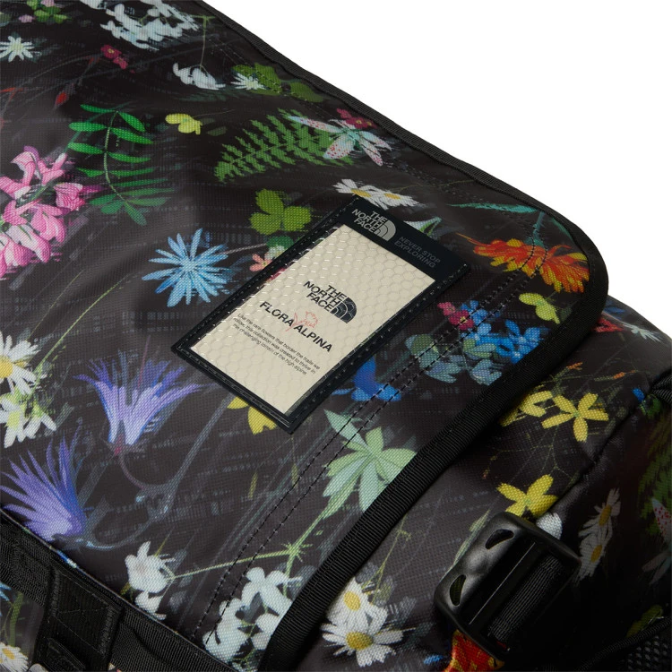 the-north-face-base-camp-duffel-s-50l-black-alpin-3
