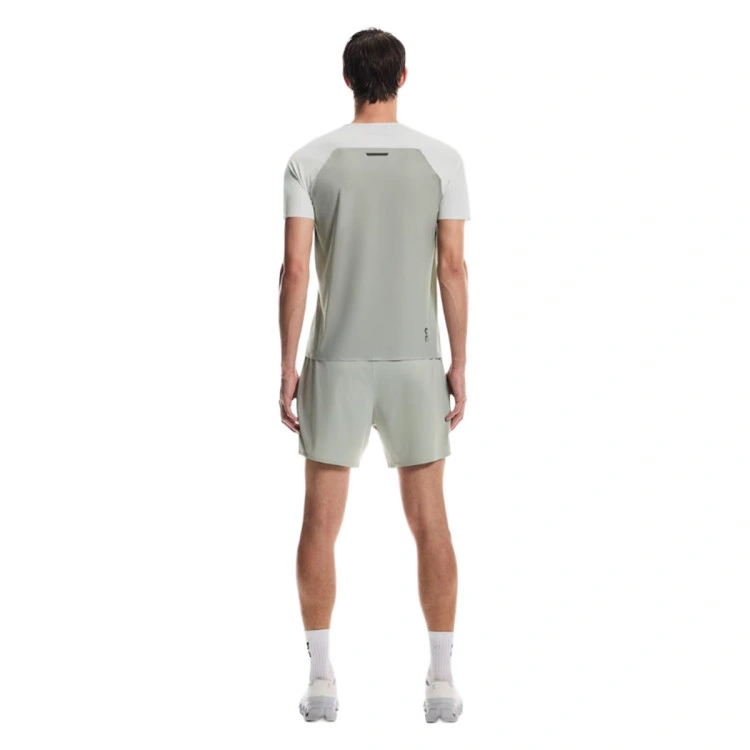 pantalon-corto-on-5-performance-tin-1