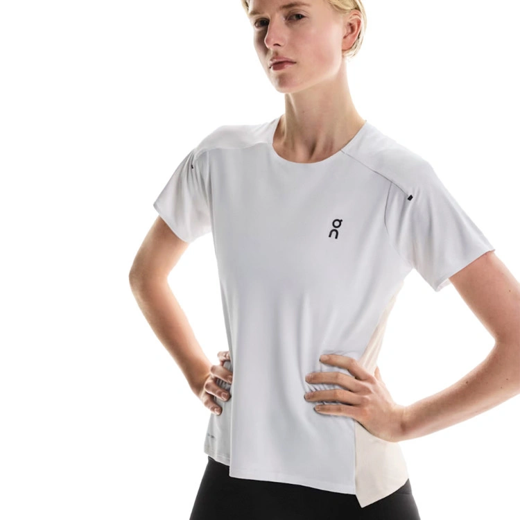 camiseta-on-performance-t-white-silver-2