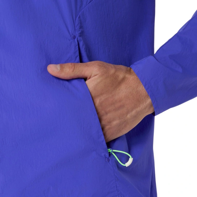 chaqueta-asics-road-packable-jacket-cobalt-burst-illuminate-green-5