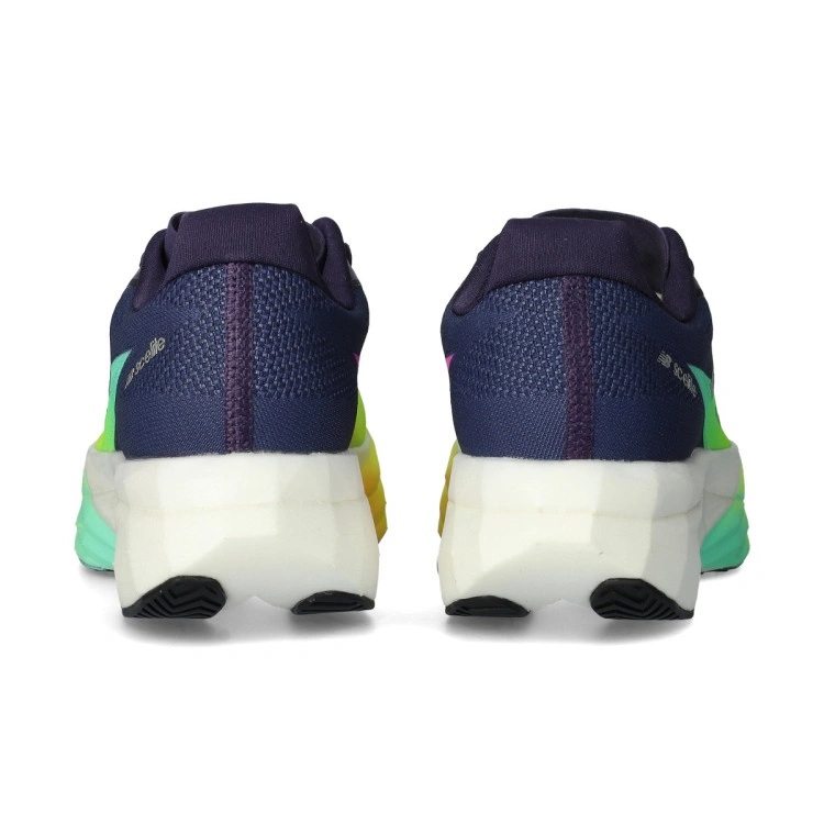 zapatilla-new-balance-fuelcell-supercomp-elite-v5-mujer-boysenberry-4