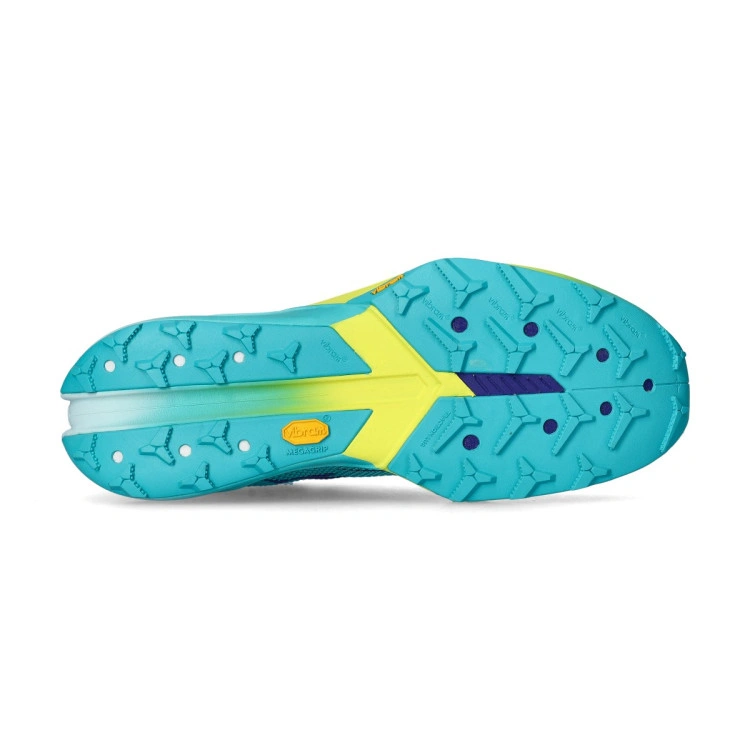 zapatilla-nike-terra-kiger-10-gris-3