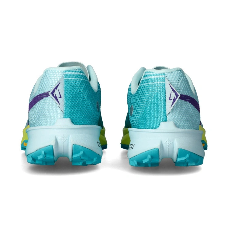 zapatilla-nike-terra-kiger-10-gris-4