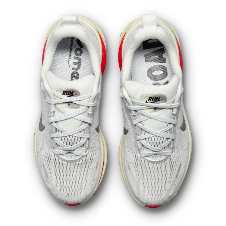 zapatilla-nike-vomero-18-gris-5