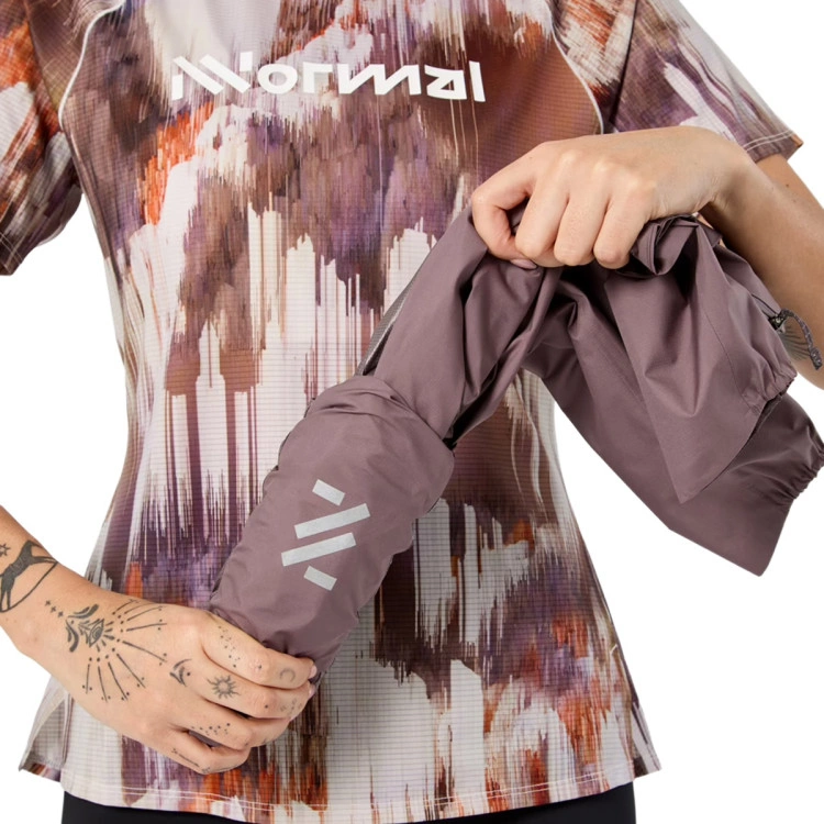 chaqueta-nnormal-trail-rain-jacket-mujer-purple-4