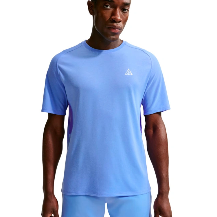 camiseta-nike-acg-dri-fit-adv-solar-chase-ss-royal-pulse-persian-violet-summit-white-2