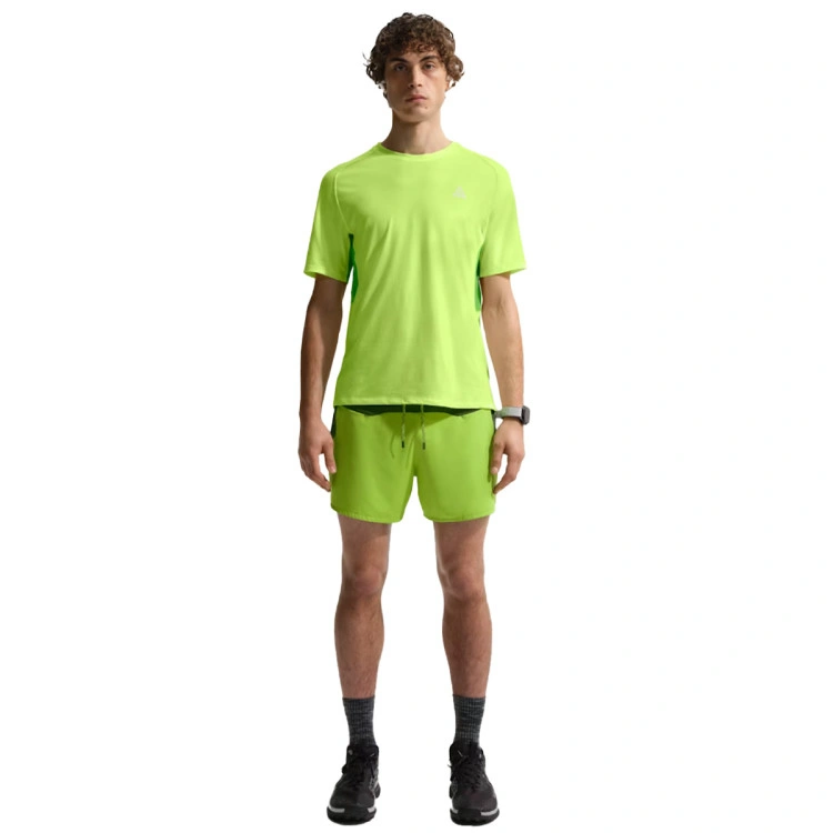 camiseta-nike-acg-dri-fit-adv-solar-chase-ss-volt-ice-mean-green-summit-white-3