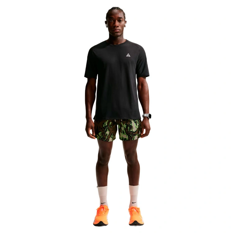 camiseta-nike-acg-dri-fit-adv-solar-chase-ss-black-black-summit-white-3