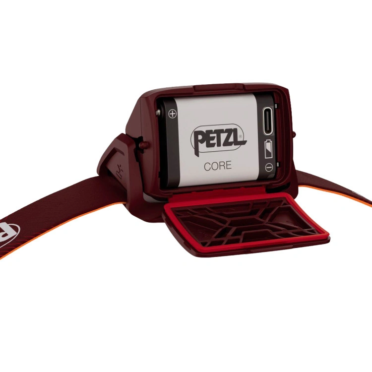 petzl-linterna-frontal-actik-core-red-4