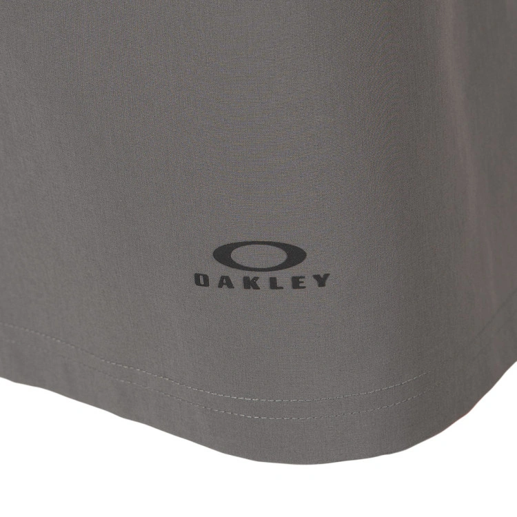 pantalon-corto-oakley-minimal-training-short-gris-6