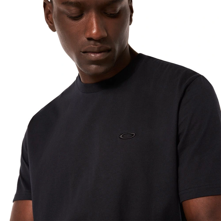 camiseta-oakley-relax-tee-2.0-blackout-3