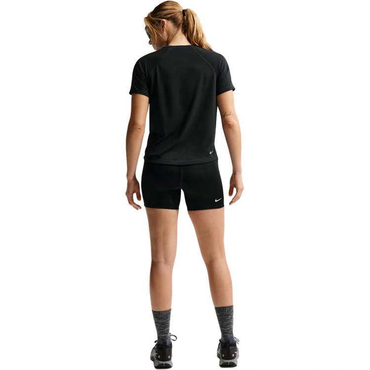 malla-corta-nike-mujer-acg-trail-dri-fit-hr-4in-tight-shirt-black-summit-white-5