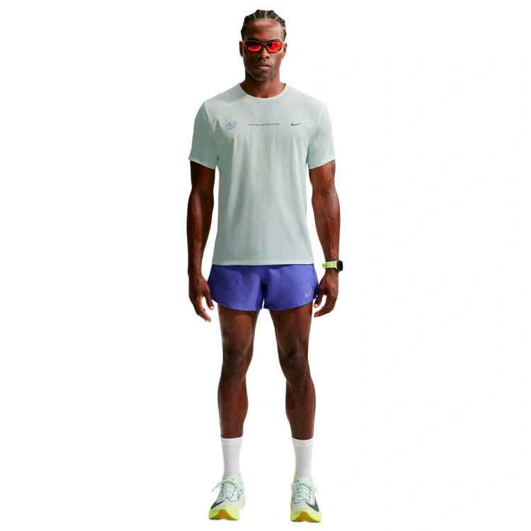 camiseta-nike-hombre-nike-dri-fit-advanced-aeroswift-graphics-ss-barely-green-lapis-3