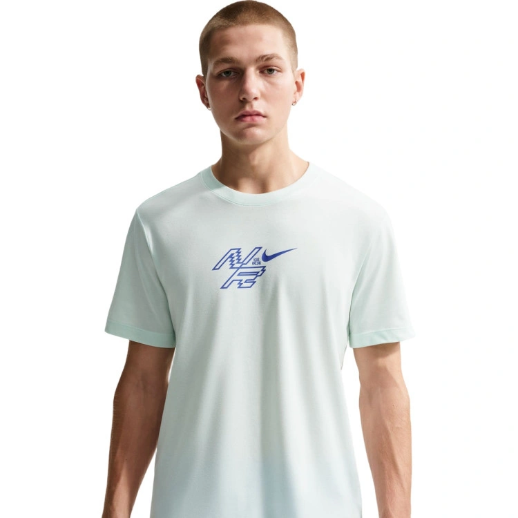 camiseta-nike-tee-standard-aeroswift-graphics-barely-green-lapis-2