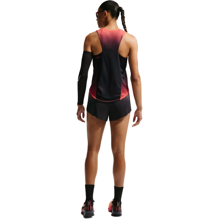 camiseta-nike-mujer-nike-r-arswft-dri-fit-advanced-sing-nrg-black-bright-crimson-metallic-silver-4