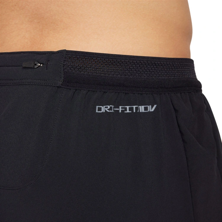 pantalon-corto-nike-advanced-aroswft-black-summit-white-2