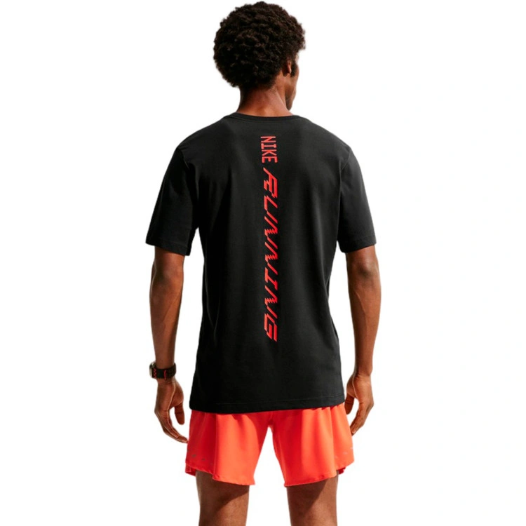 camiseta-nike-tee-standard-aeroswift-graphics-black-bright-crimson-1